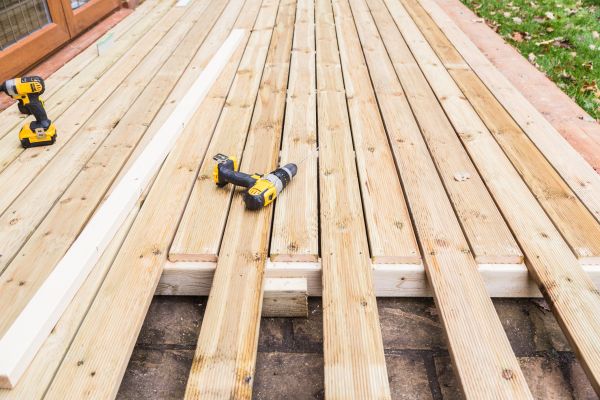 Cost of Damaged Deck Boards Repair in Chattanooga